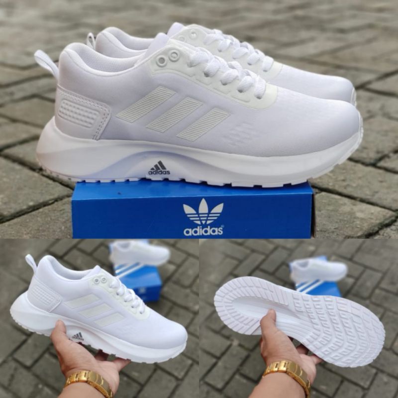 Foto sepatu hotsell adidas putih