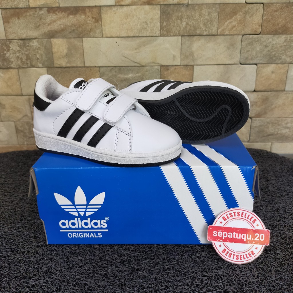 Sepatu adidas anak model prepet laki laki dan perempuan