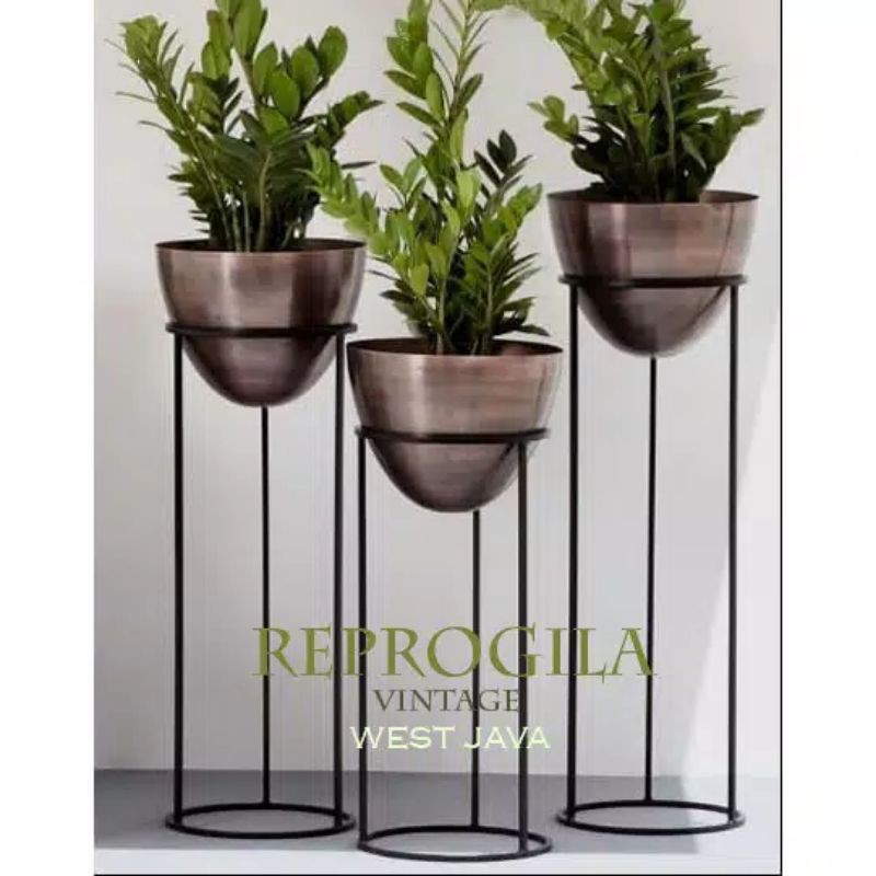 Jual STANDING POT BESI ISI 3 PCS STANDING POT BUNGA HITAM PUTIH ...