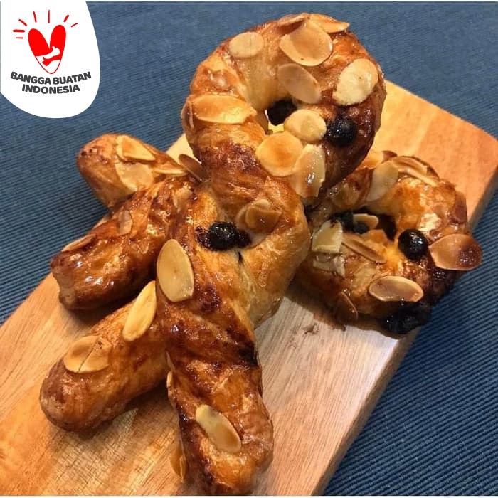 Jual Animo Bakery Mini Chocolate Almond Twist | Shopee Indonesia