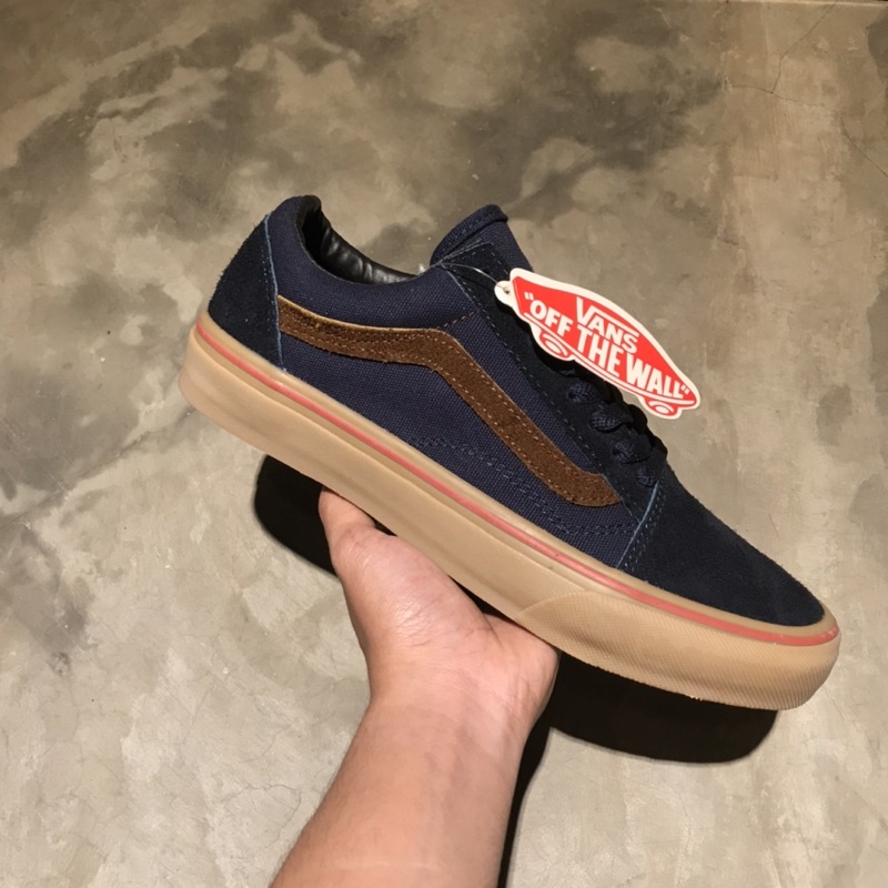 Vans old hotsell skool navy gum