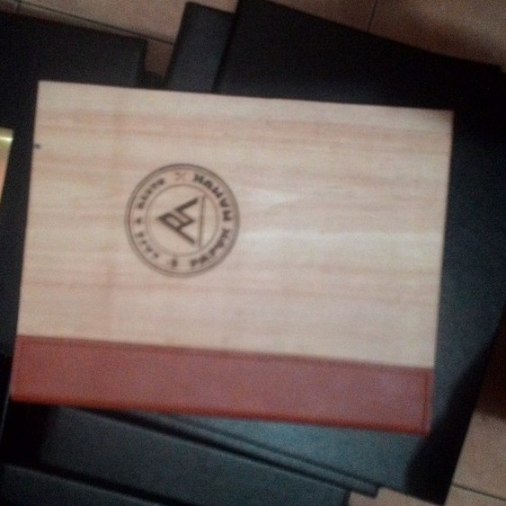 Jual Cover Menu Kayu A5 | Shopee Indonesia