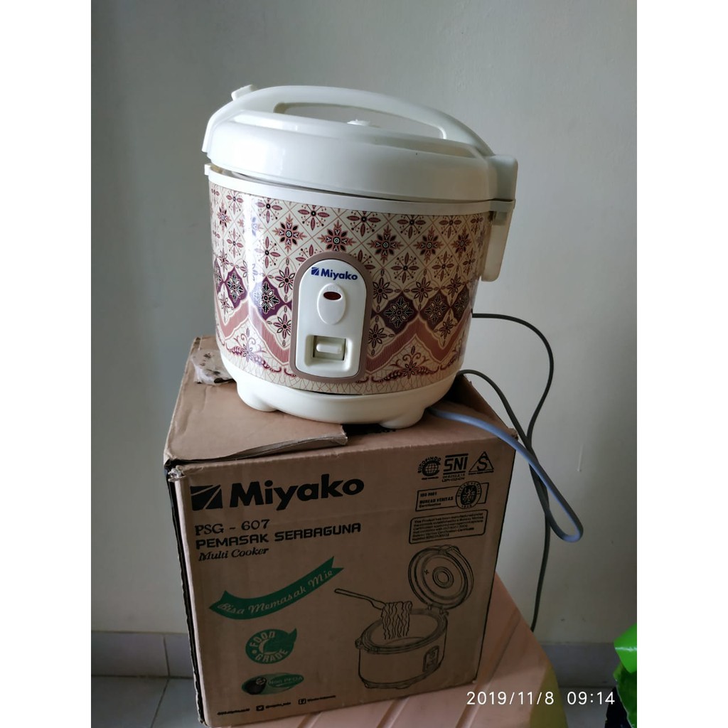 Jual BEKAS MIYAKO 0.6 Liter Miyako PSG 607 MAGIC COM RICE COOKER