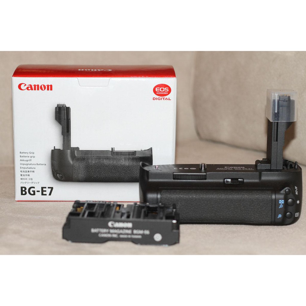 Canon バッテリーグリップ BG-E7 - カメラアクセサリー
