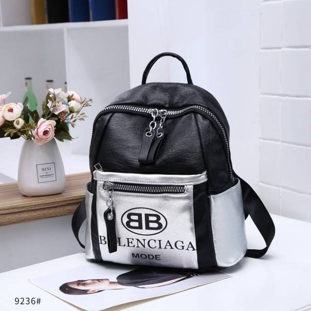 Balenciaga clearance mode backpack