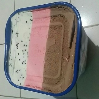 Jual es cream/krim ember espresia Indoeskrim 8liter 3 Rasa Coklat ...