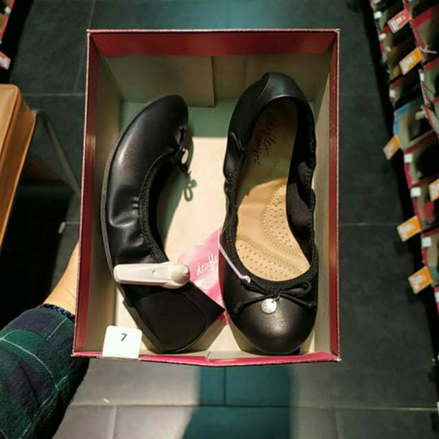 Jual CAROLINE DEXFLEX COMFORT Shopee Indonesia
