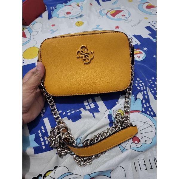 Jual Preloved Tas Guess Kuning Original | Shopee Indonesia