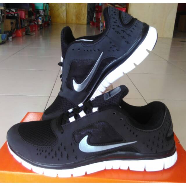 Sepatu nike shop free 3.0