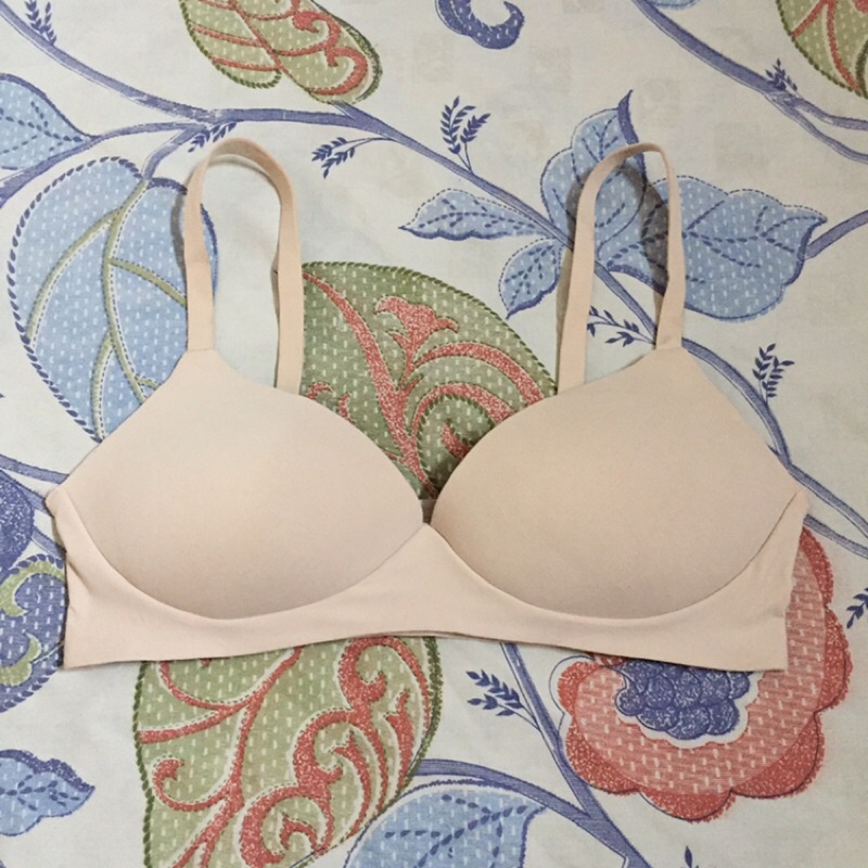 Jual UNIQLO beauty soft wireless bra Shopee Indonesia