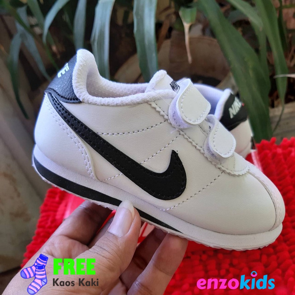 Nike hotsell bebe kaki