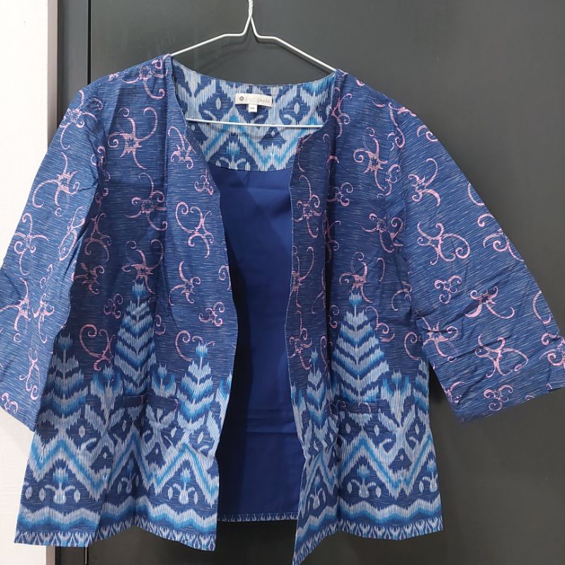 Jual Outwear atau blazer batik wanita BATEEQ size XXL atau slim fit ...