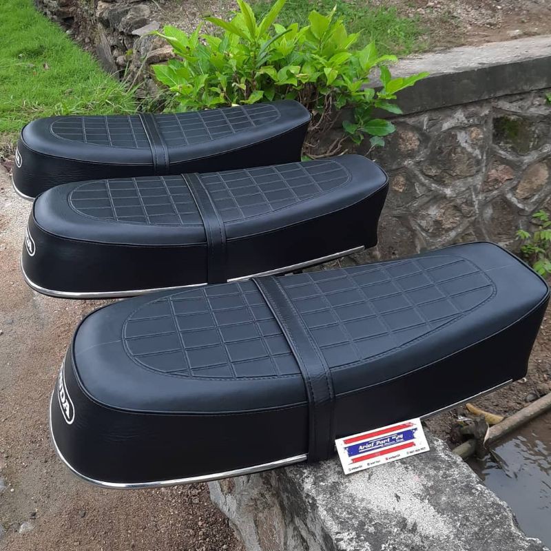 Jual jok cb100 model original cb100 jok sadel Honda cb100 original