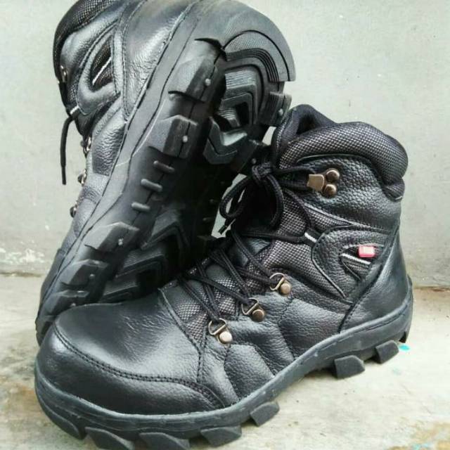 Jual sepatu safety ujung besi | Shopee Indonesia