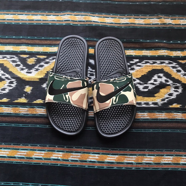 nike benassi slides camo