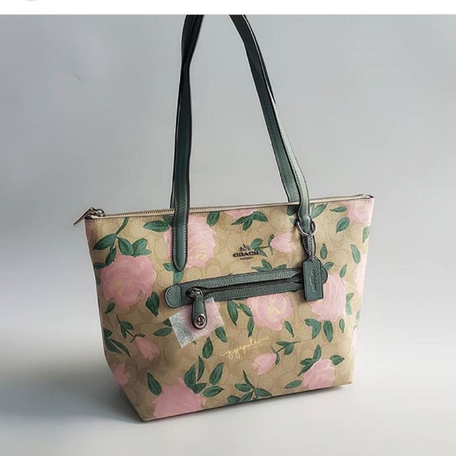 Coach camo hot sale rose tote