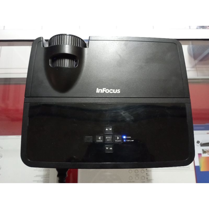 Jual proyektor second/bekas InFocus In112 normal murah | Shopee Indonesia