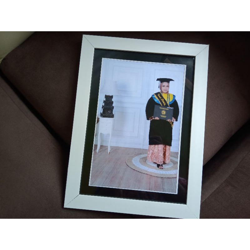 Jual Cetak Foto dan Figura 10R/10RS (Satu Paket) | Shopee Indonesia