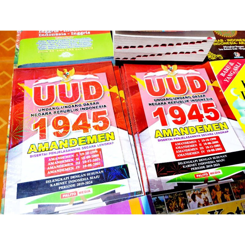 Jual BUKU UUD 1945 (Undang-Undang Dasar) Amandemen Periode 2019-2024 ...