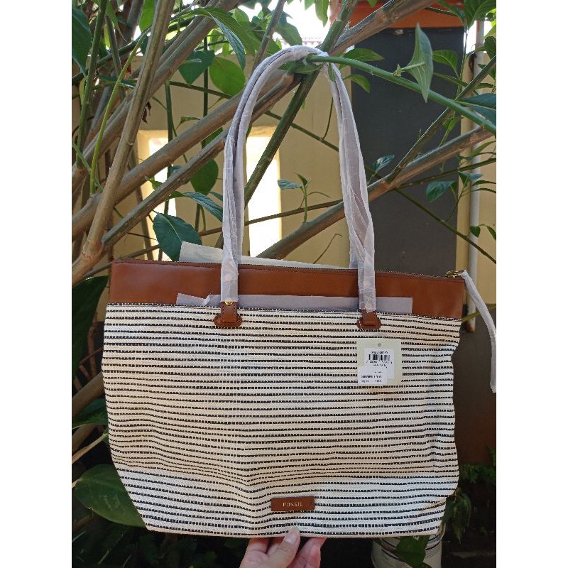 fossil ana tote white stripe