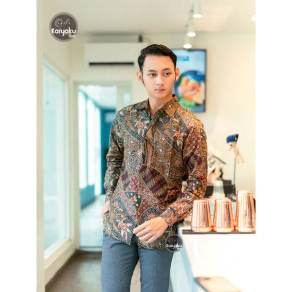 Jual Kemeja Batik Lengan Panjang Model Terbaru Dengan Motif Kalem Dan ...