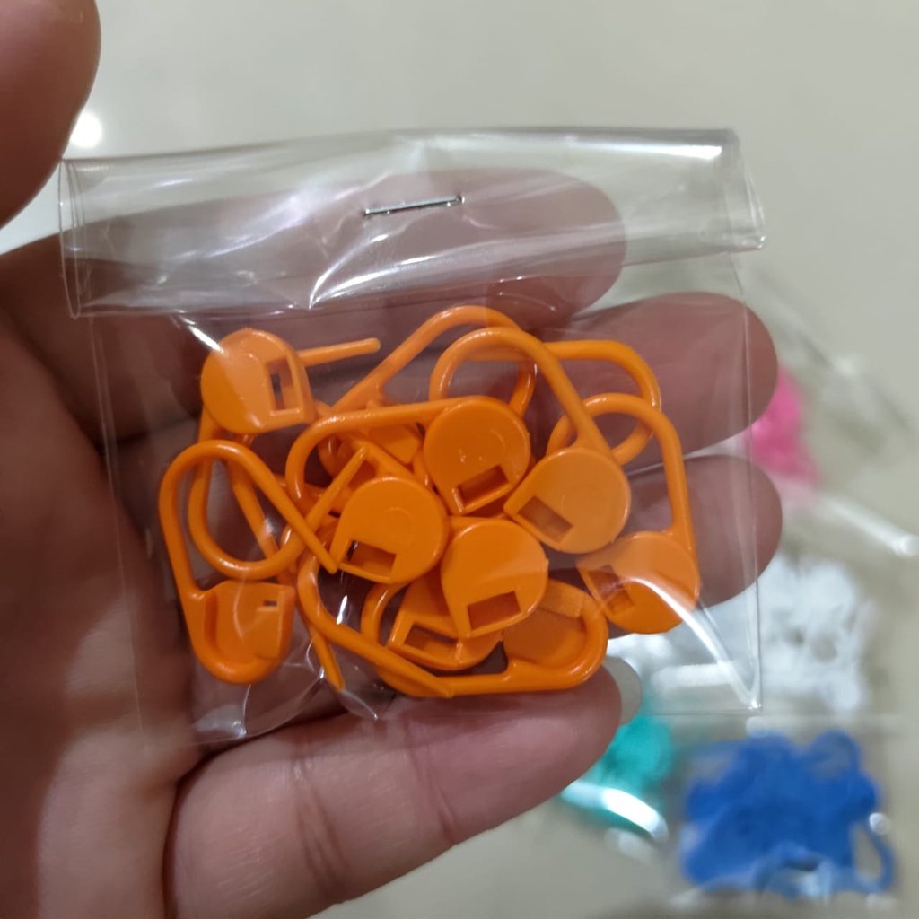 Jual Peniti Plastik Penanda Tusukan Rajutan Peniti Hijab Peniti Plastik ...