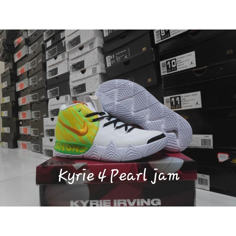 Kyrie 4 store pearl jam