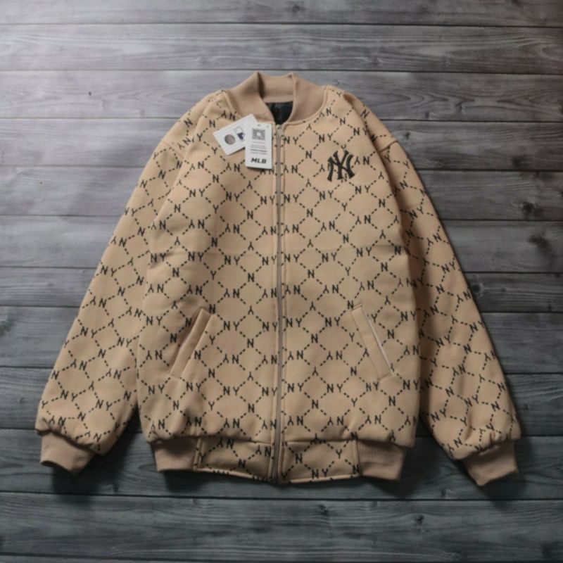 Jaket on sale gucci original