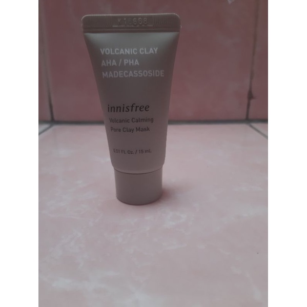 Jual Innisfree Volcanic Clay AHA/PHA Madecassoside 15ml | Shopee Indonesia