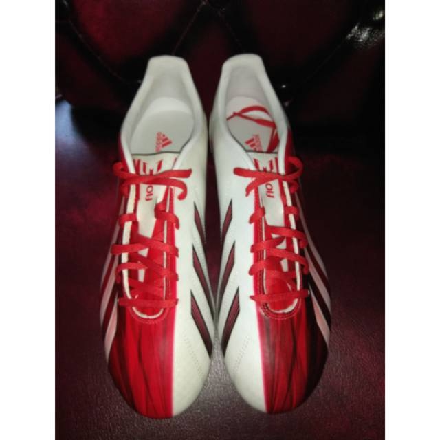 Sepatu bola adidas outlet f10