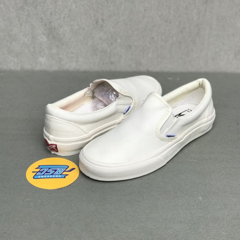 Vans slip on og on sale white