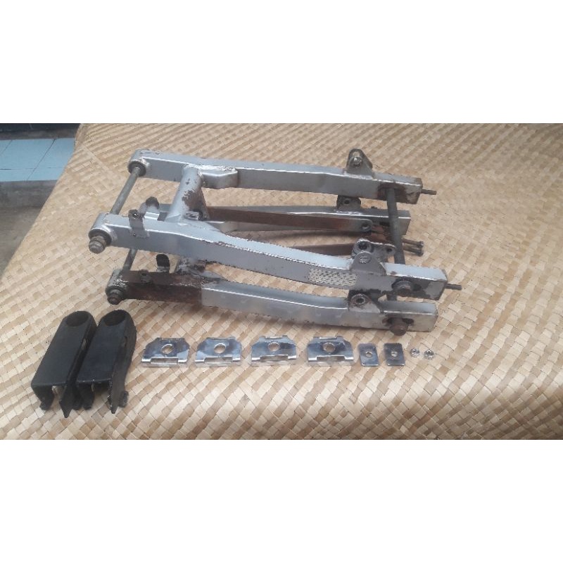 Jual Swing Arm Kawasaki Kaze Original Bekas Copotan Motor Arm Kaze Standar Arm Kaze Untuk Cb Arm