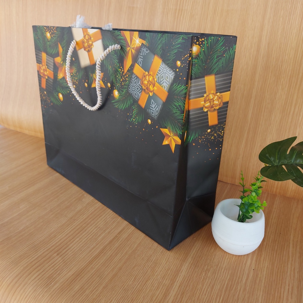 Jual Paperbag Black Big Gift Edition 40x31x12 Paper Bag Kado Custom ...