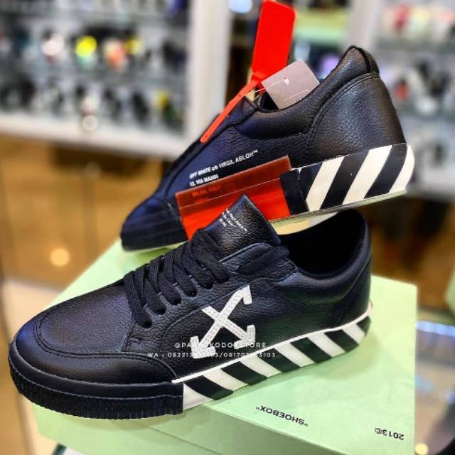 sepatu off white original