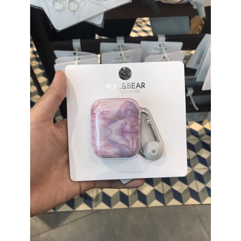 Pull and best sale bear airpods