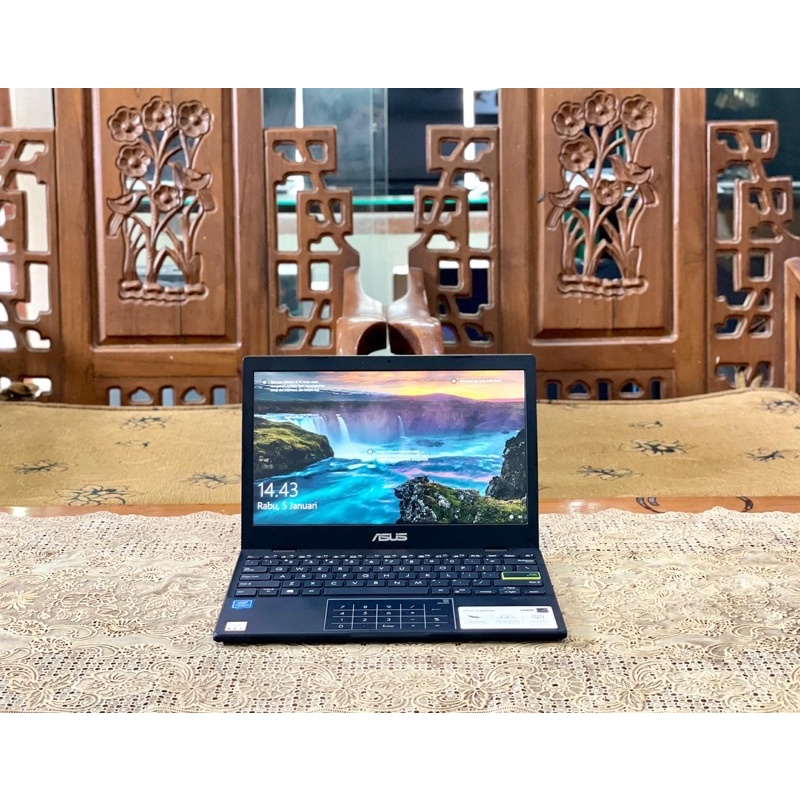 Jual Laptop Asus Vivobook E210ma Intel N4020 Ram 4gb Ssd 256gb Super Slim Shopee Indonesia