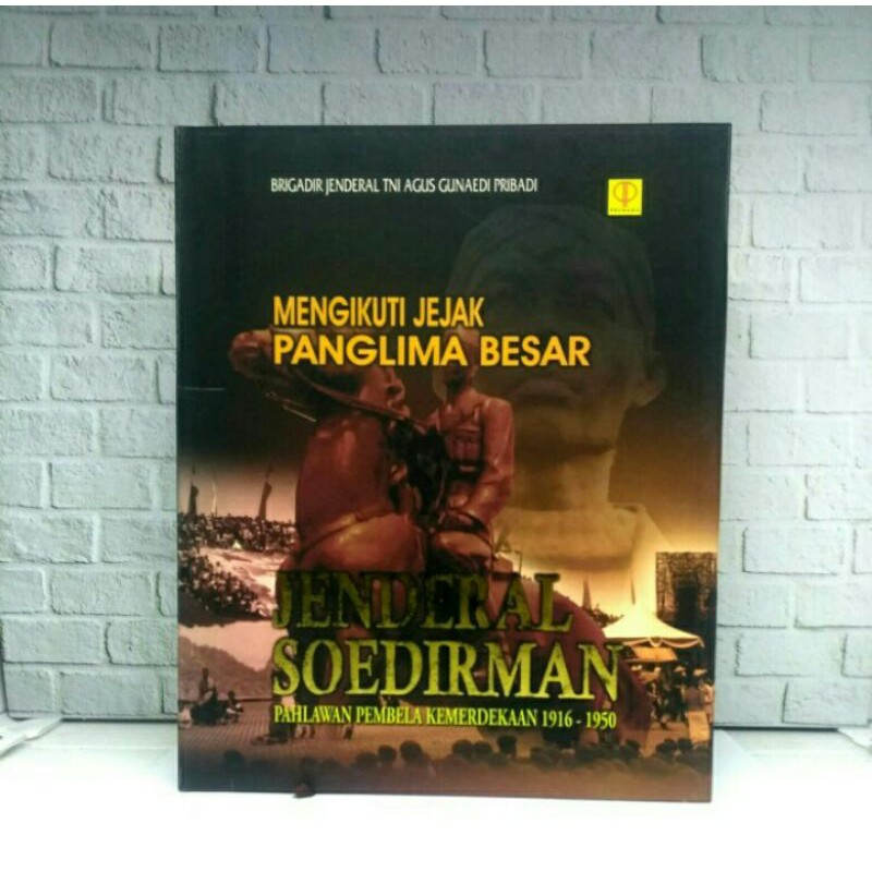 Jual MENGIKUTI JEJAK PANGLIMA BESAR JENDRAL SOEDIRMAN PAHLAWAN PEMBELA ...