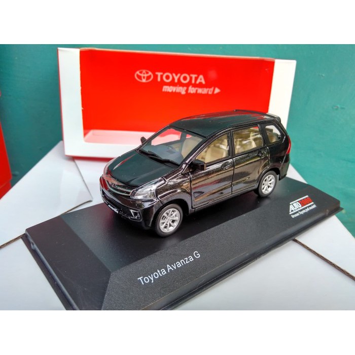 Jual Diecast Toyota Avanza G putih Miniatur mobil keluarga mainan koleksi pajangan harga murah Shopee Indonesia