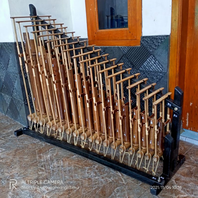 Jual Angklung Pengamen 18 Nada 2 Tabung Bambu Hitam Pake Topi Nada ( G ...