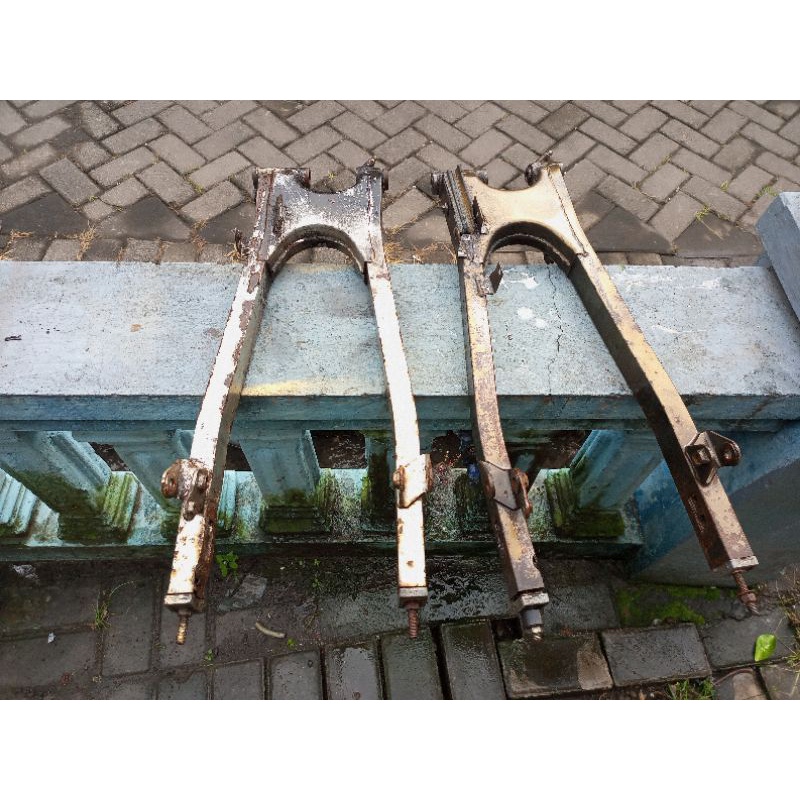Jual swingarm arm rxz rzr original | Shopee Indonesia