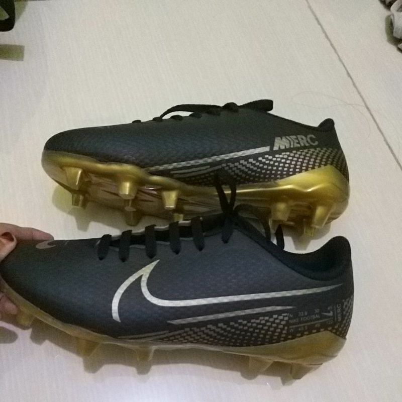 Jual sepatu bola murah | Shopee Indonesia