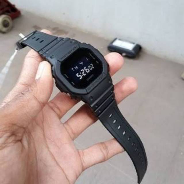 G shock dw 5600bb original best sale