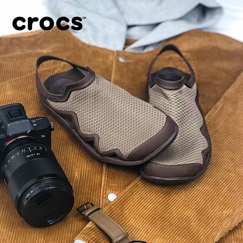 Sandal crocs online shopee