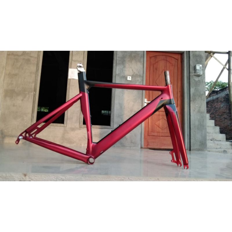 Custom frame road bike hotsell