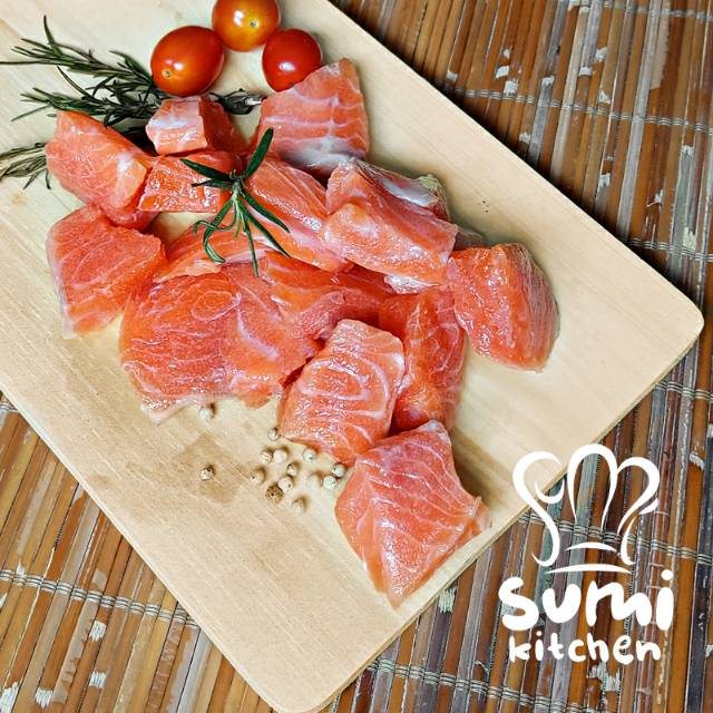 Jual IKAN SALMON POKE FILLET / CUBE STEAK 250 gr | Shopee Indonesia