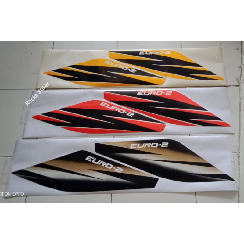 Jual Sticker Stiker Pintu Isuzu Elf EURO-2 Nkr71 Nhr55 / Stiker Elf ...