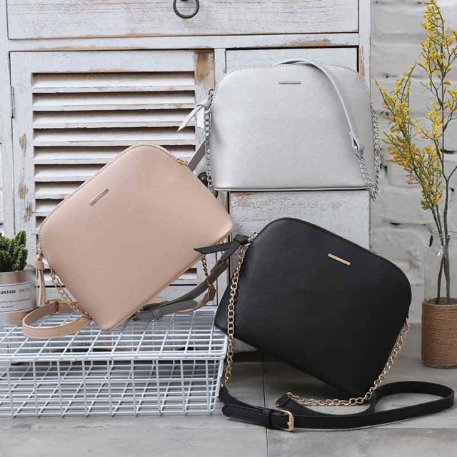 Bershka sling bag hotsell