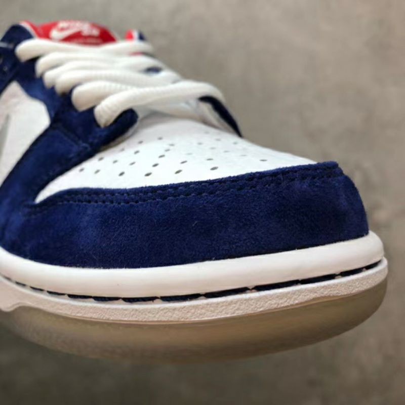 Jual Nike Sb Dunk Low Ishod Wair BMW | Shopee Indonesia Jual Nike Sb Dunk Low Ishod Wair BMW | Shopee Indonesia