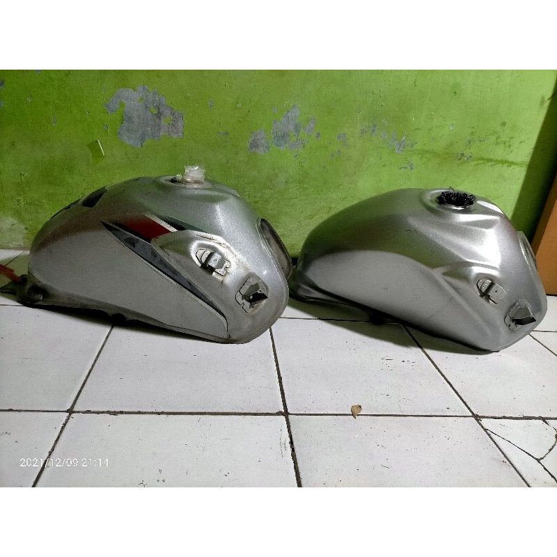 Jual tangki honda new megapro monoshock karbu original Shopee Indonesia