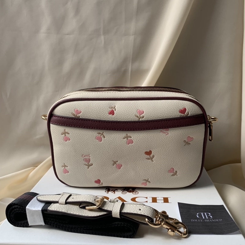 Coach Jes Crossbody In Signature Canvas With Heart Floral Print  #Coach  Jes Crossbody In Signature Canvas With Heart Floral Print Comparable Value  $350 Product Details Signature coated canvas and refined pebble
